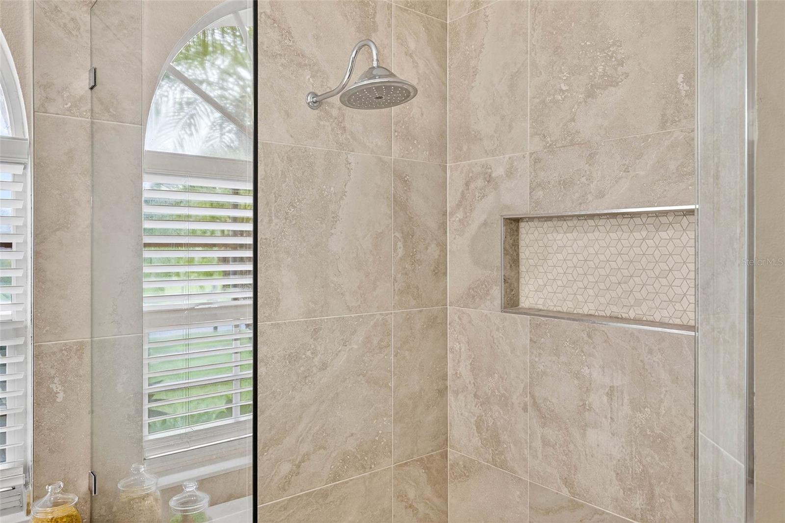 Listing photo id 35 for 16469 Turnbury Oak Drive