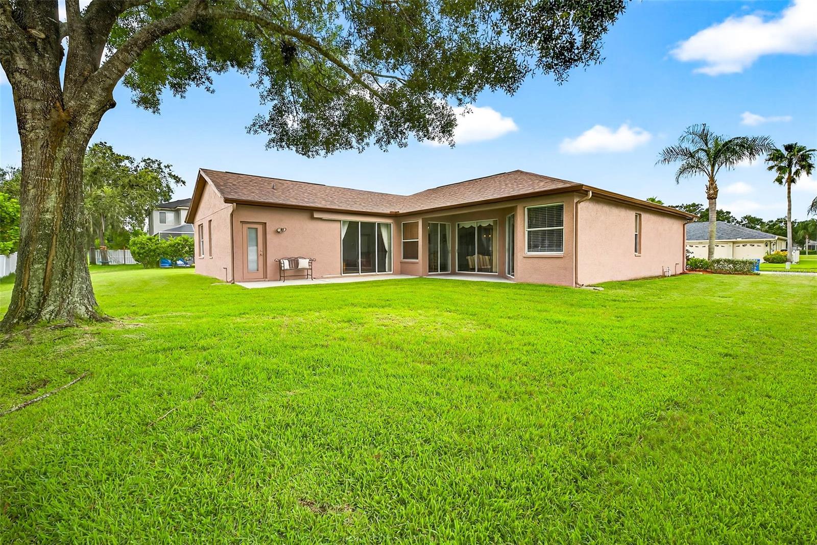 Listing photo id 42 for 16469 Turnbury Oak Drive