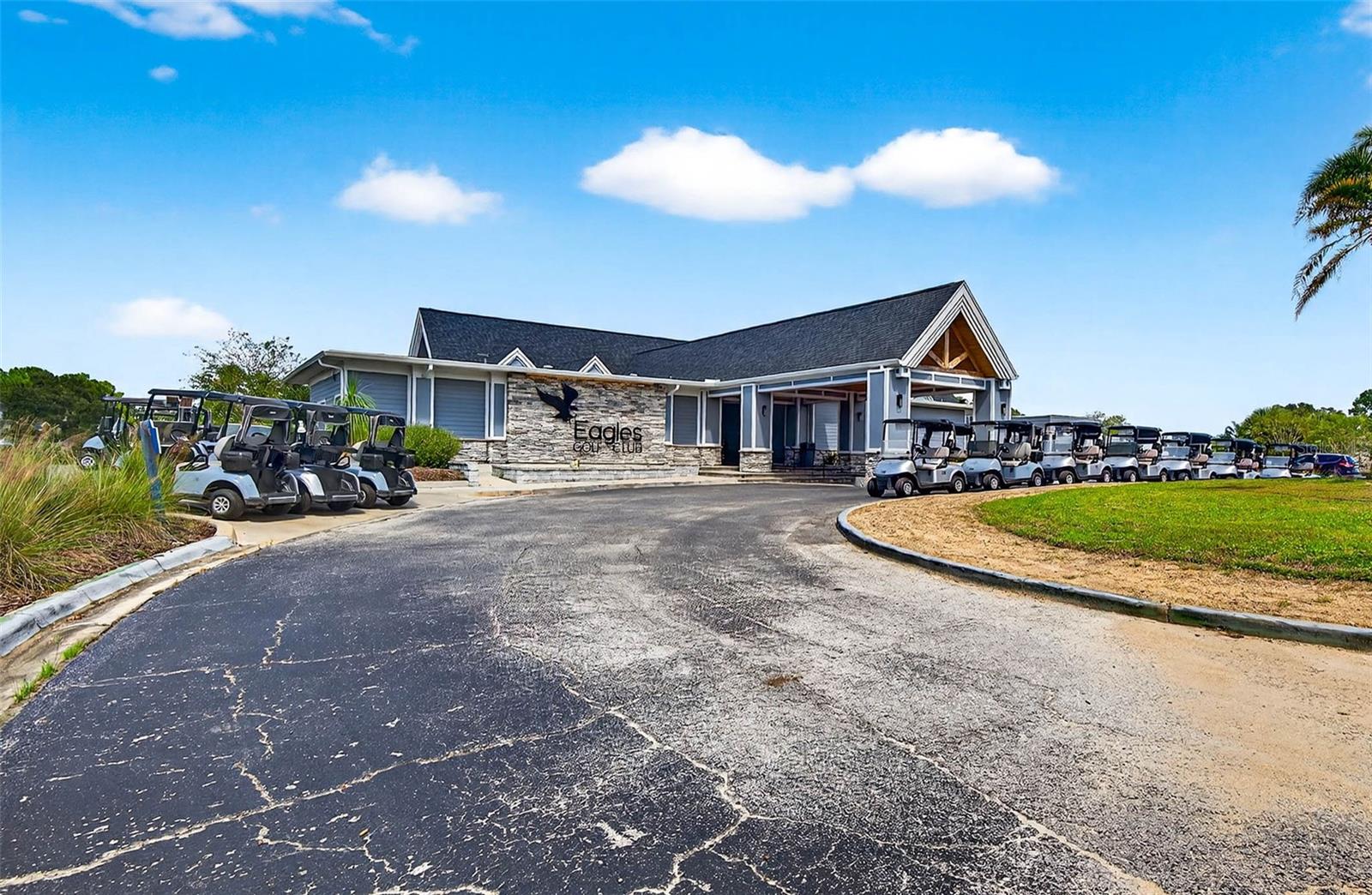 Listing photo id 53 for 16469 Turnbury Oak Drive