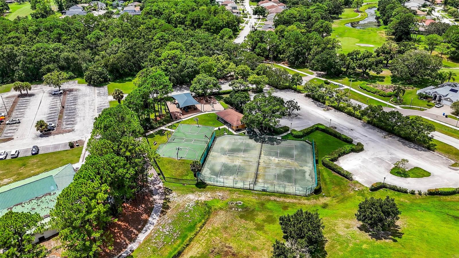 Listing photo id 55 for 16469 Turnbury Oak Drive