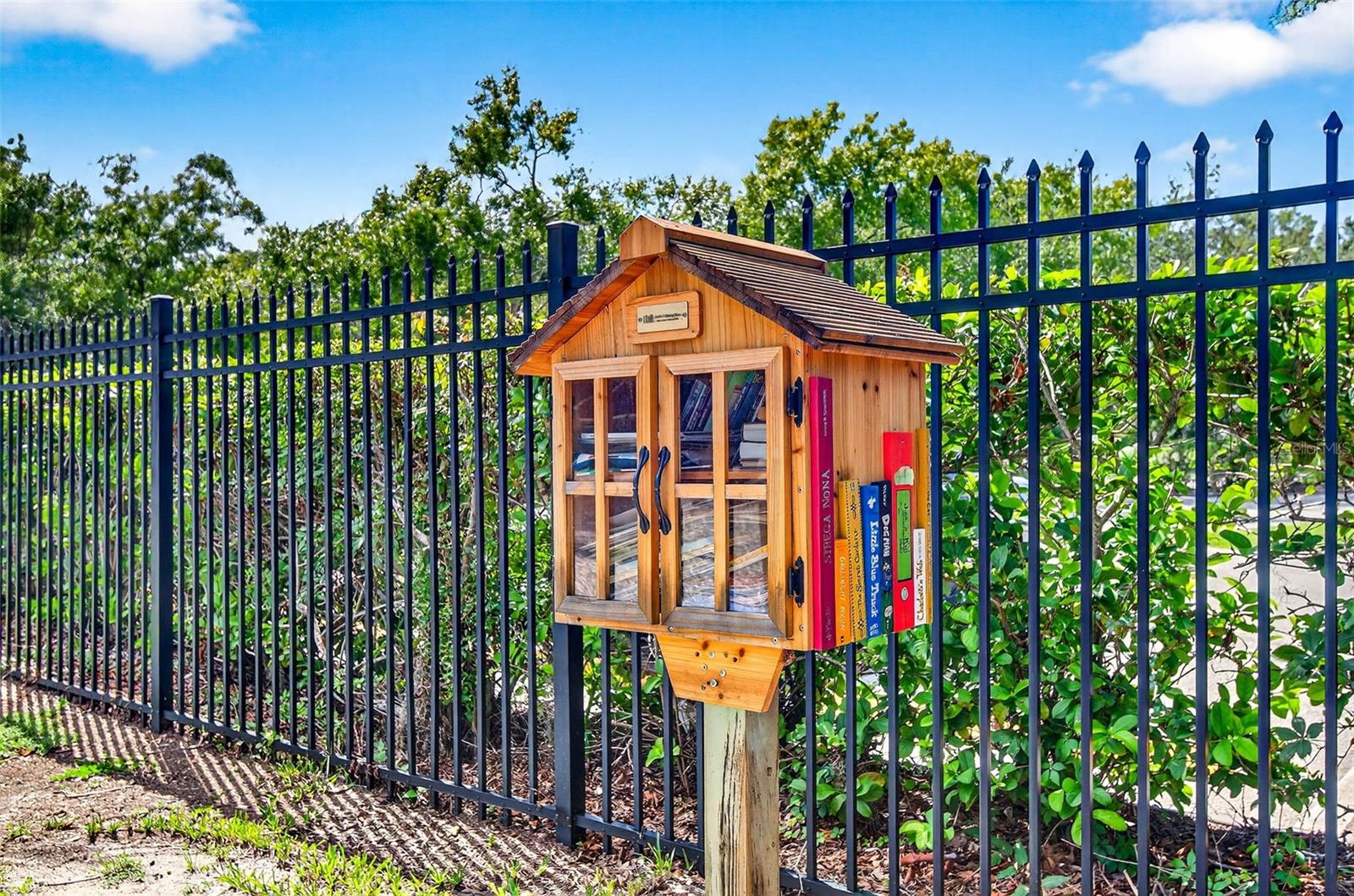 Listing photo id 61 for 16469 Turnbury Oak Drive