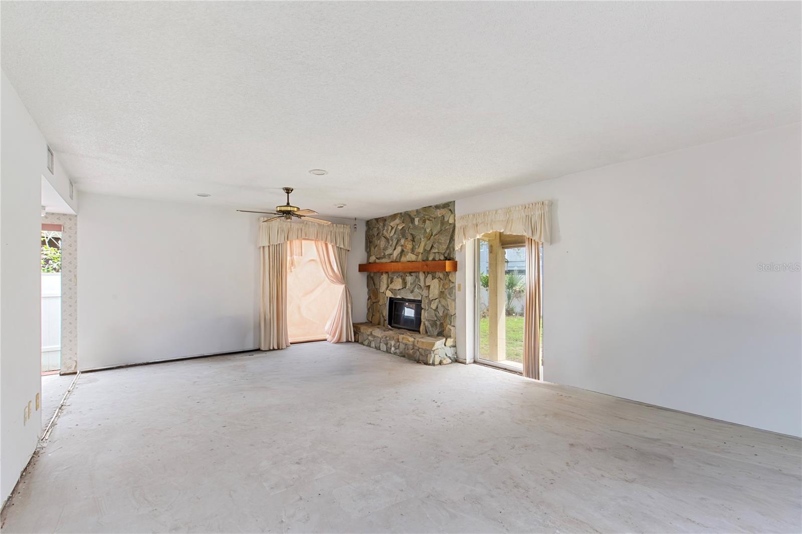 Image 29 of 43 For 205 Gulf Boulevard