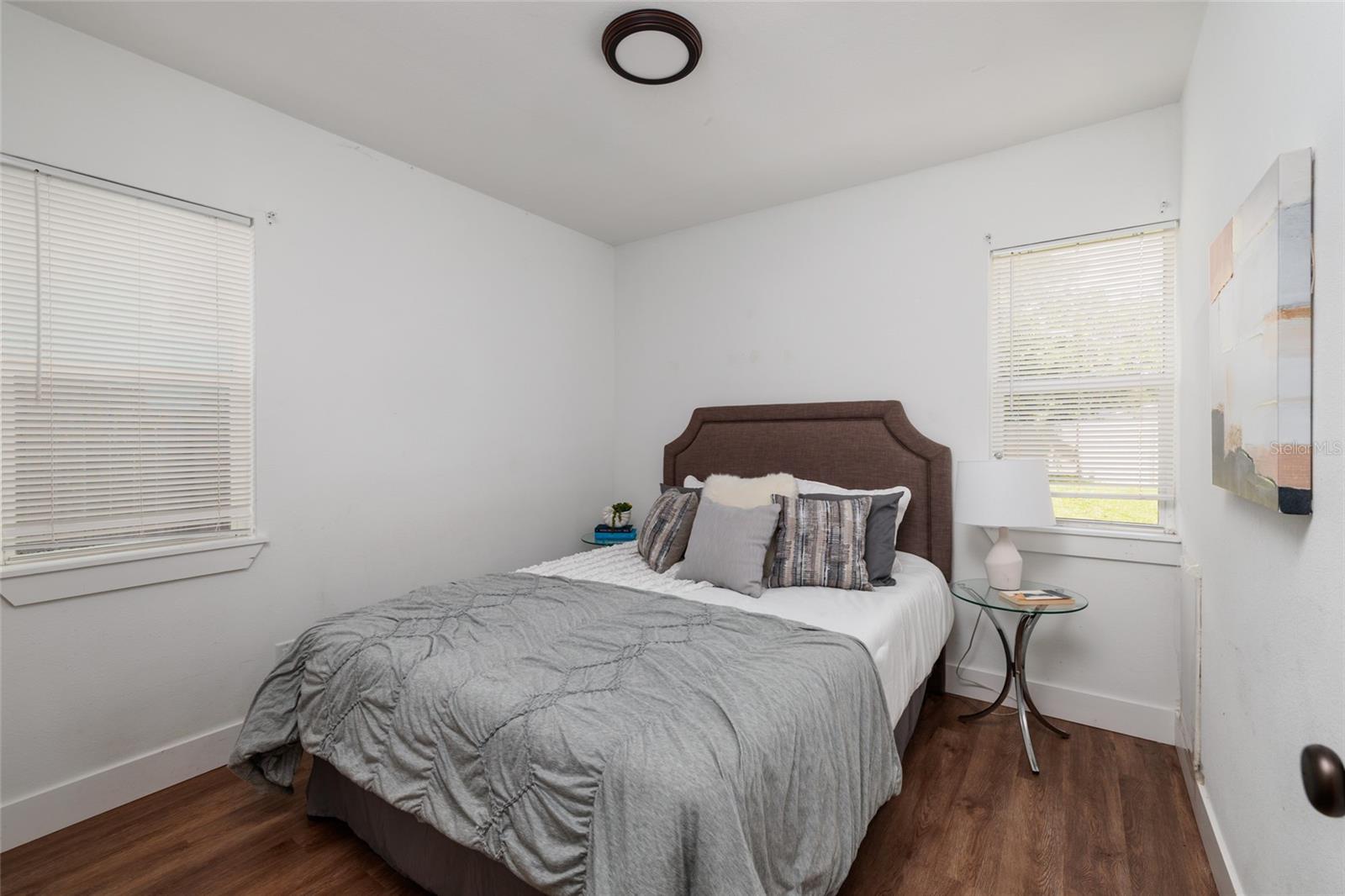 Image 14 of 22 For 3945 3rd Avenue N