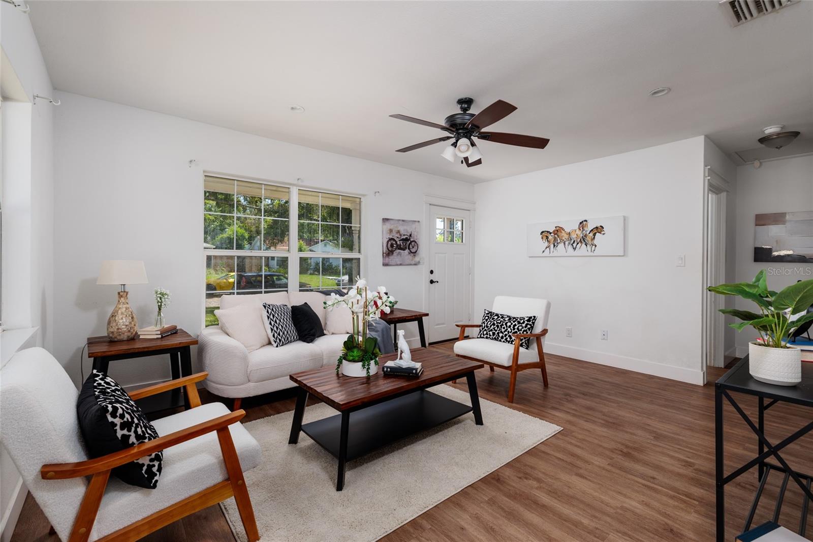 Image 6 of 22 For 3945 3rd Avenue N