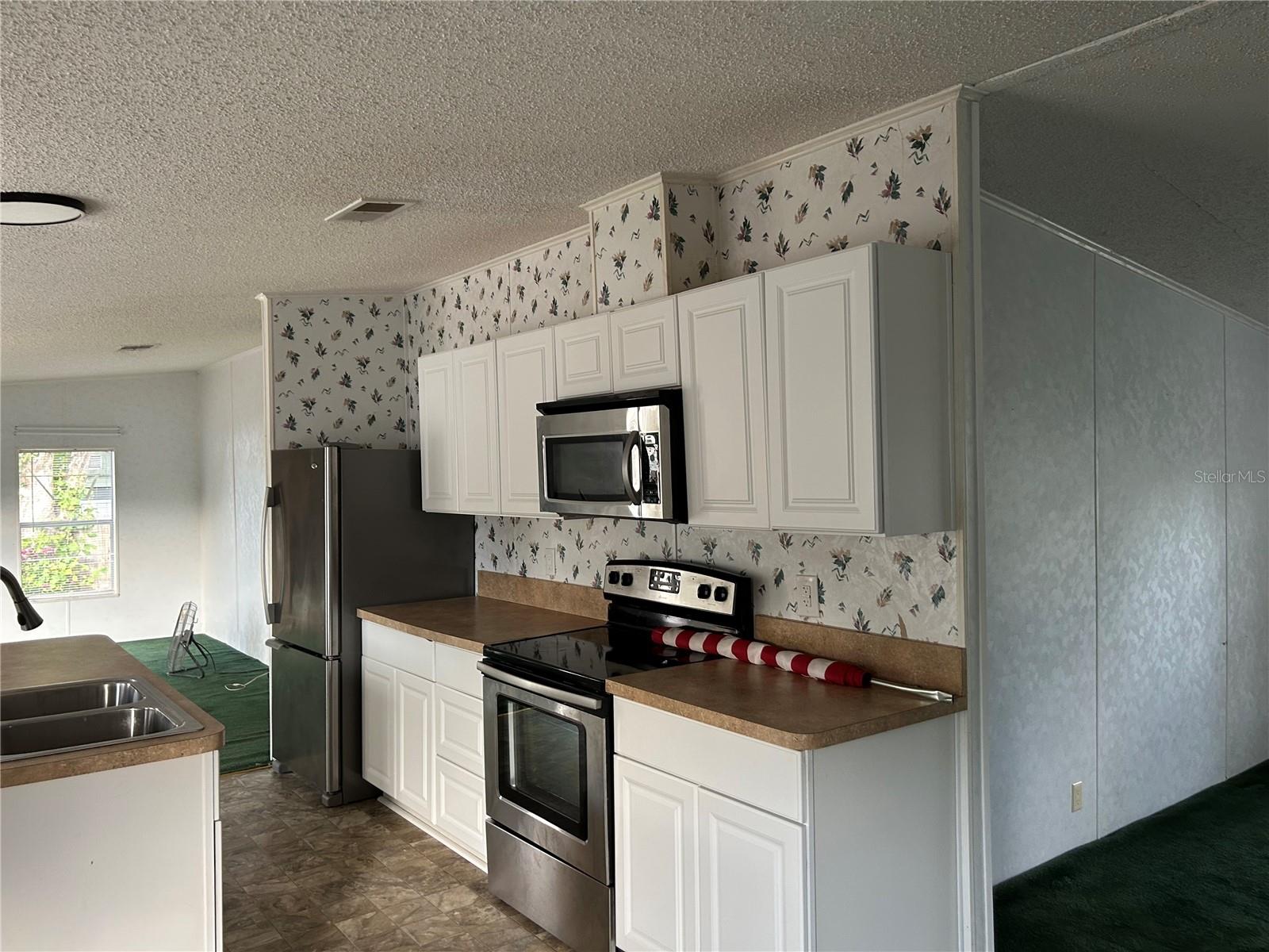 Image 10 of 27 For 359 Center Drive