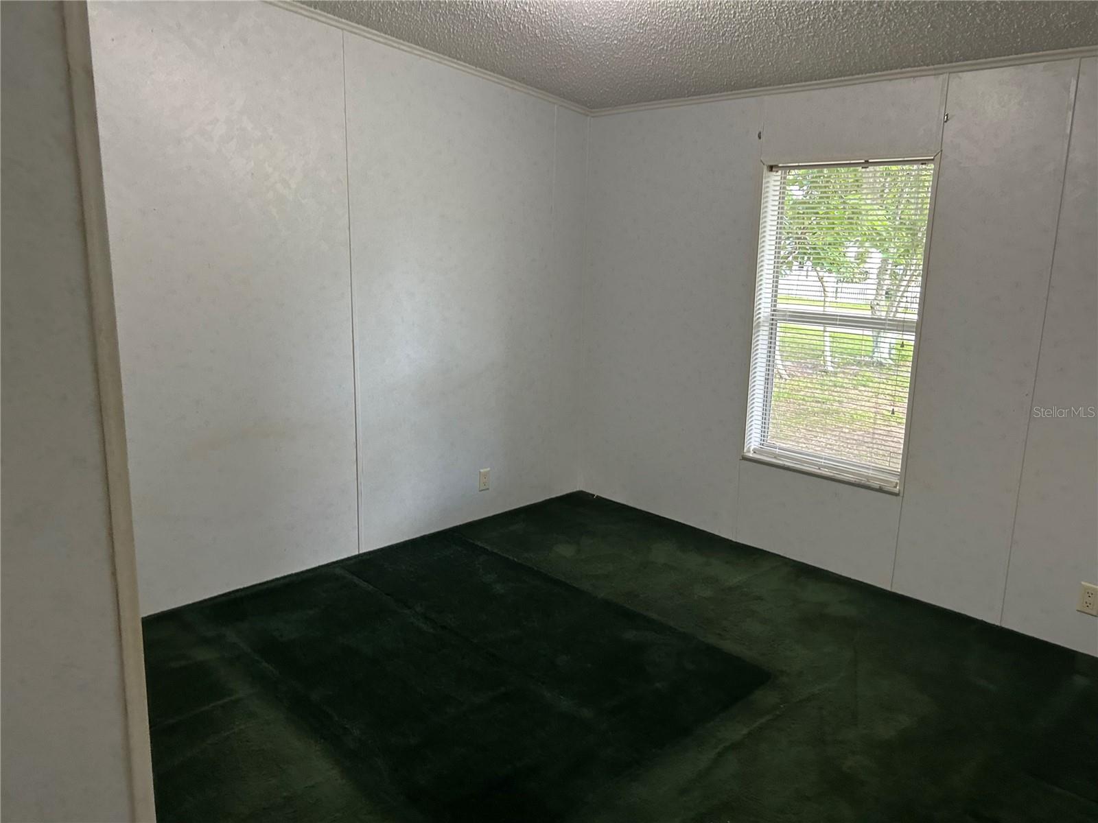 Image 18 of 27 For 359 Center Drive