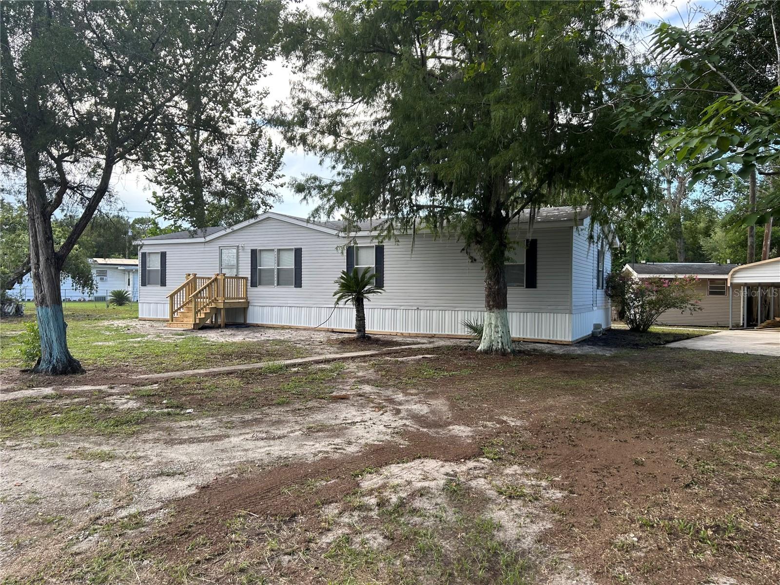 Image 4 of 27 For 359 Center Drive