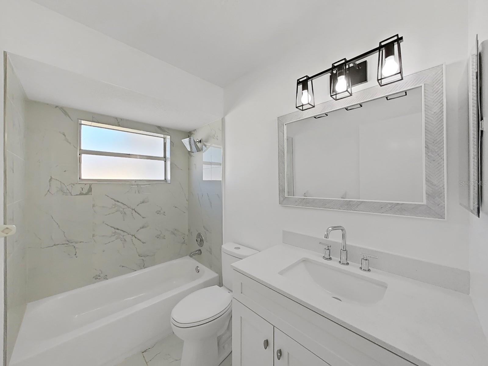 Image 12 of 36 For 13476 Linden Drive