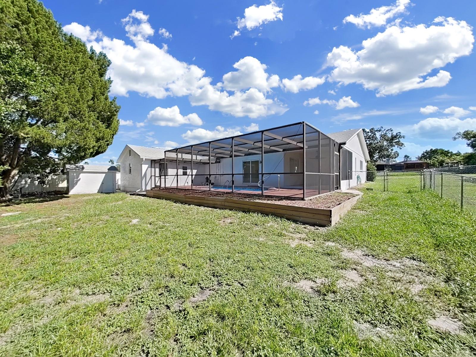 Image 35 of 36 For 13476 Linden Drive