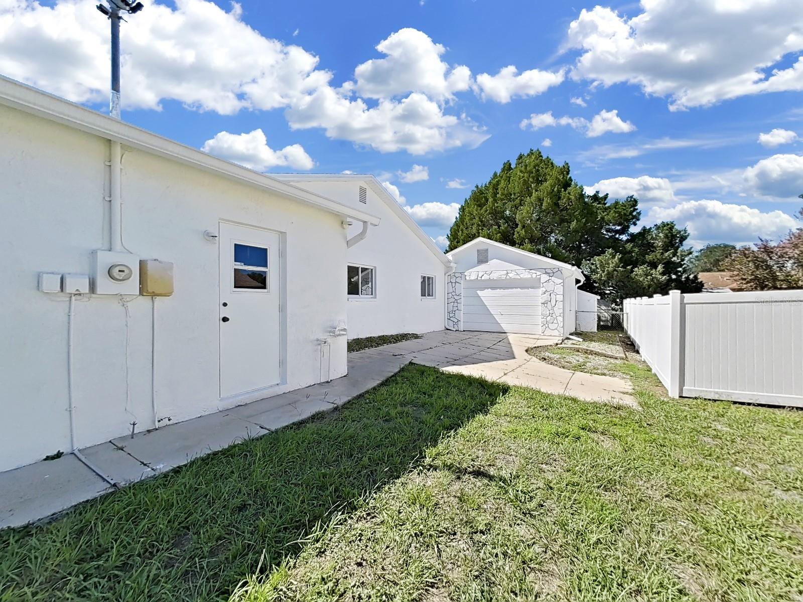 Image 36 of 36 For 13476 Linden Drive