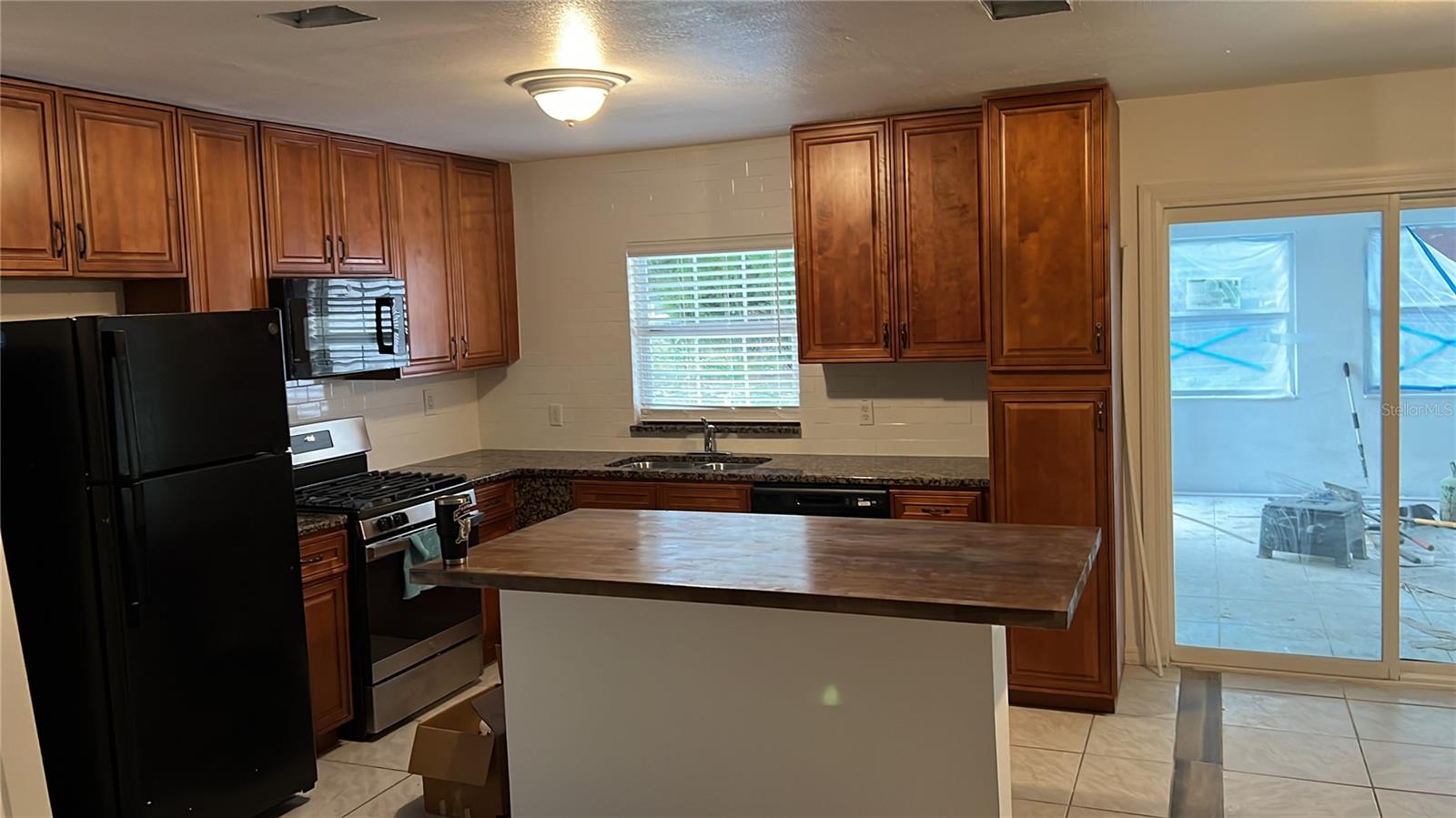 Image 2 of 6 For 2777 Nautilus Drive