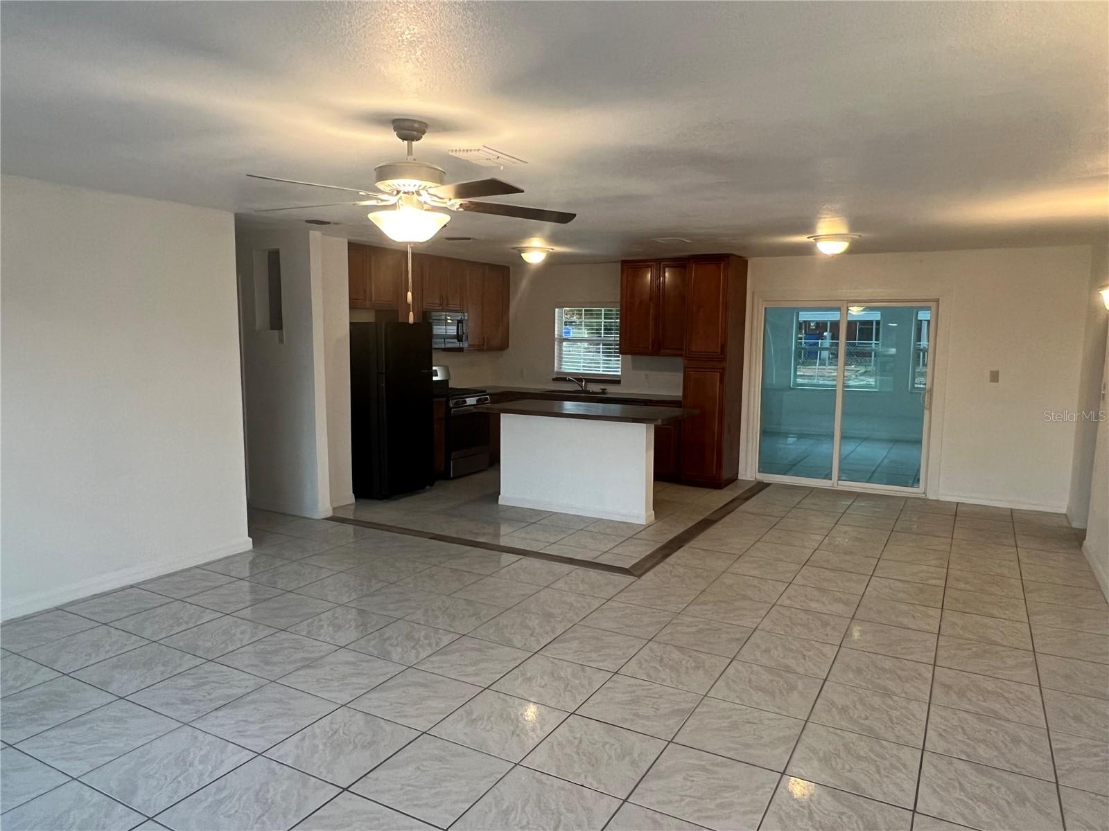 Image 4 of 6 For 2777 Nautilus Drive