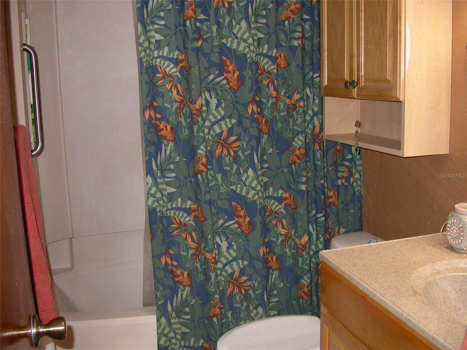 Image 16 of 25 For 7439 37th Avenue N