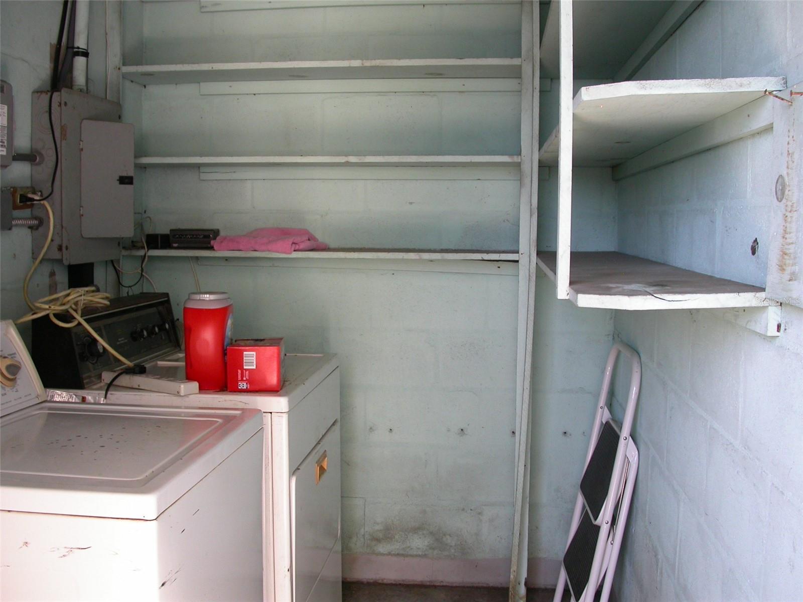 Image 21 of 25 For 7439 37th Avenue N