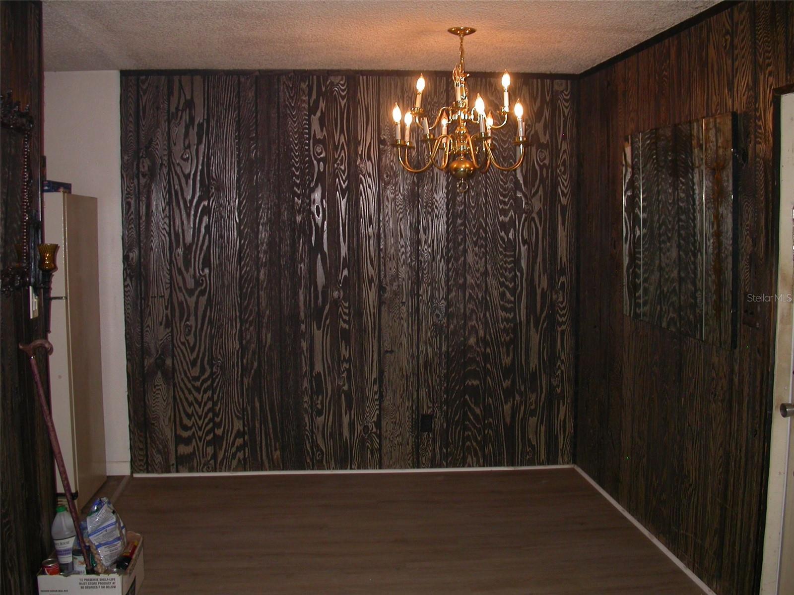 Image 6 of 25 For 7439 37th Avenue N