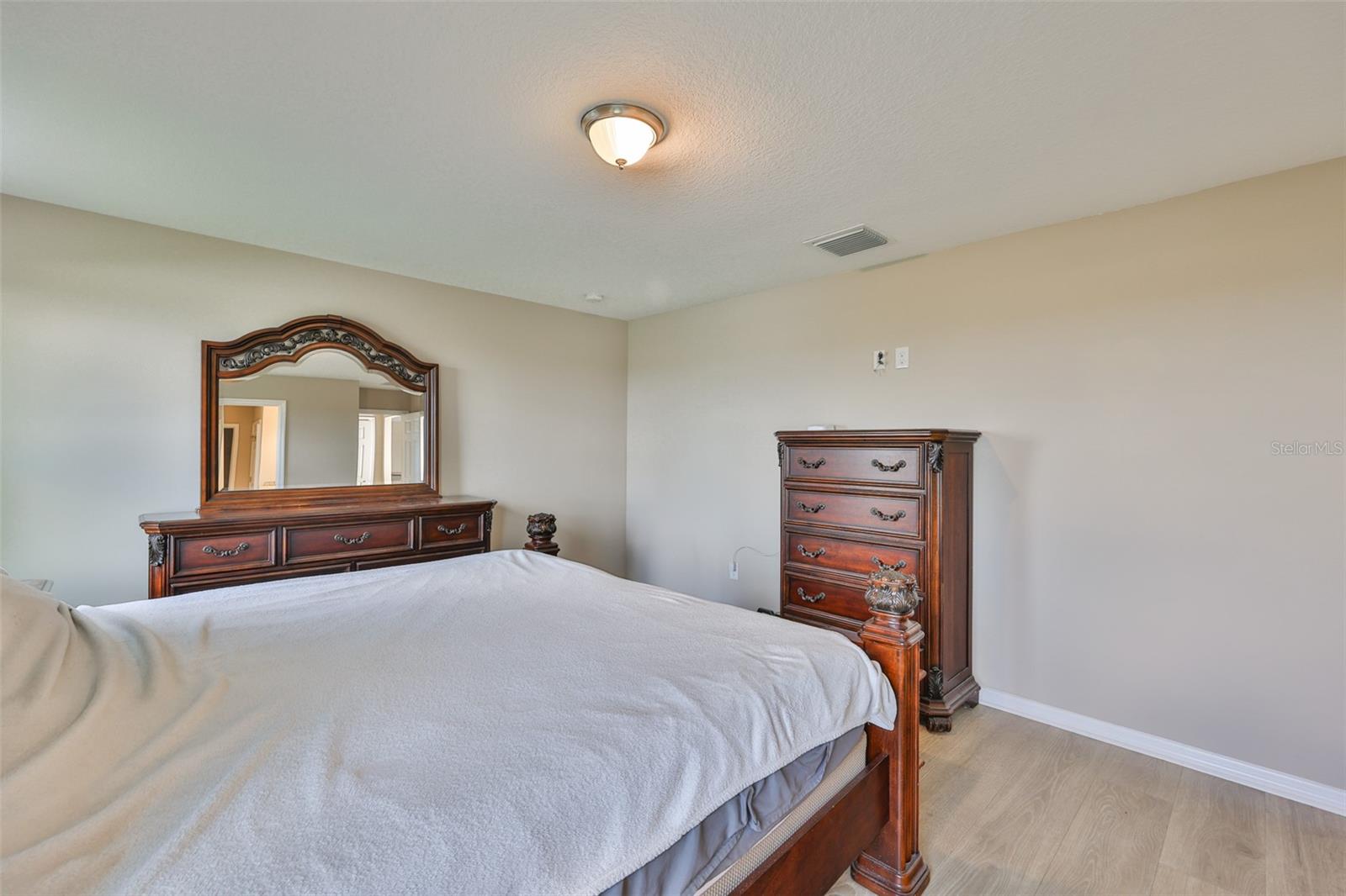 Image 16 of 37 For 11918 Bahia Valley Drive