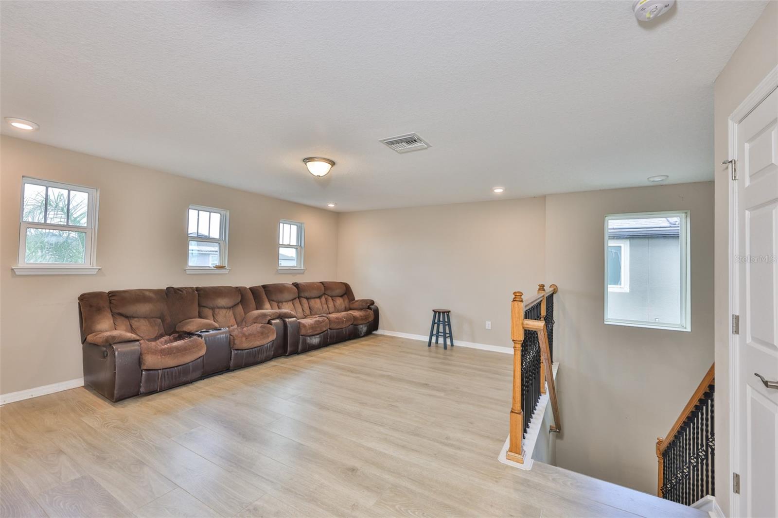 Image 22 of 37 For 11918 Bahia Valley Drive