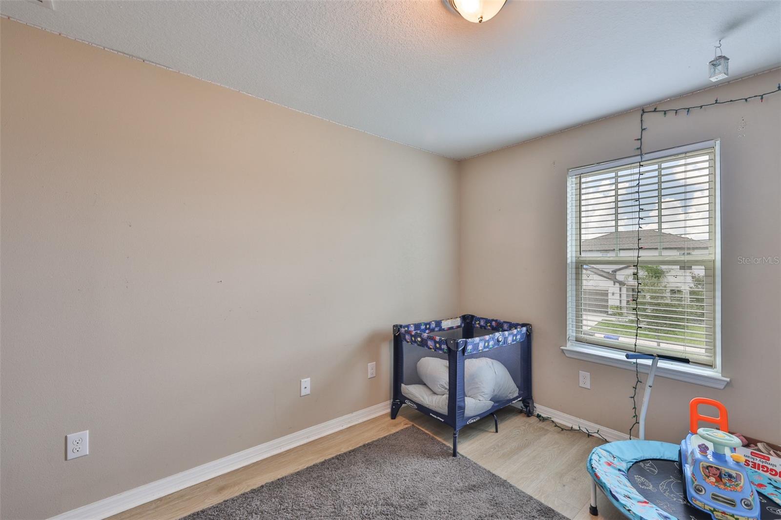 Image 24 of 37 For 11918 Bahia Valley Drive