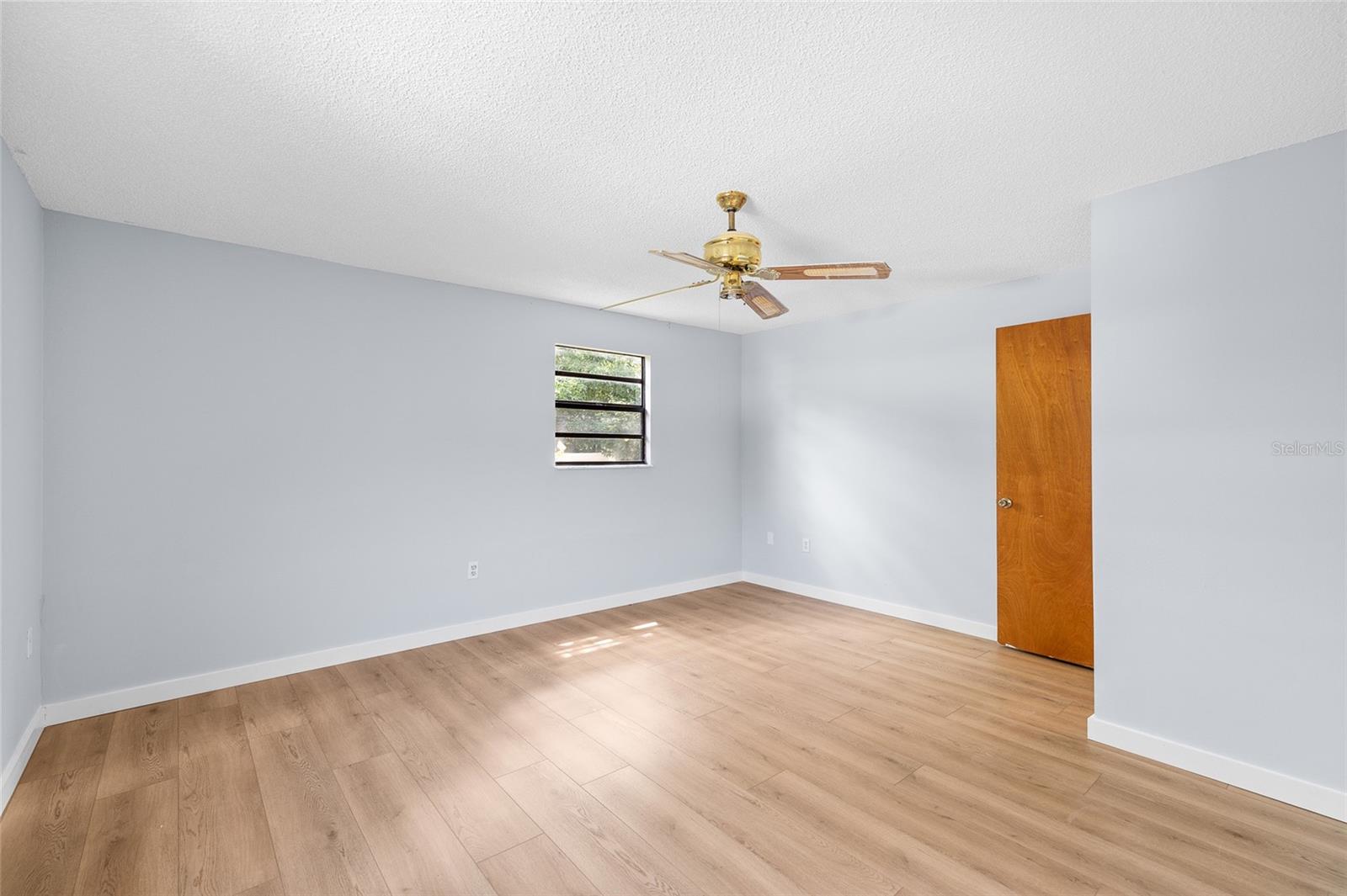 Image 24 of 49 For 3030 Shadow Oaks Drive