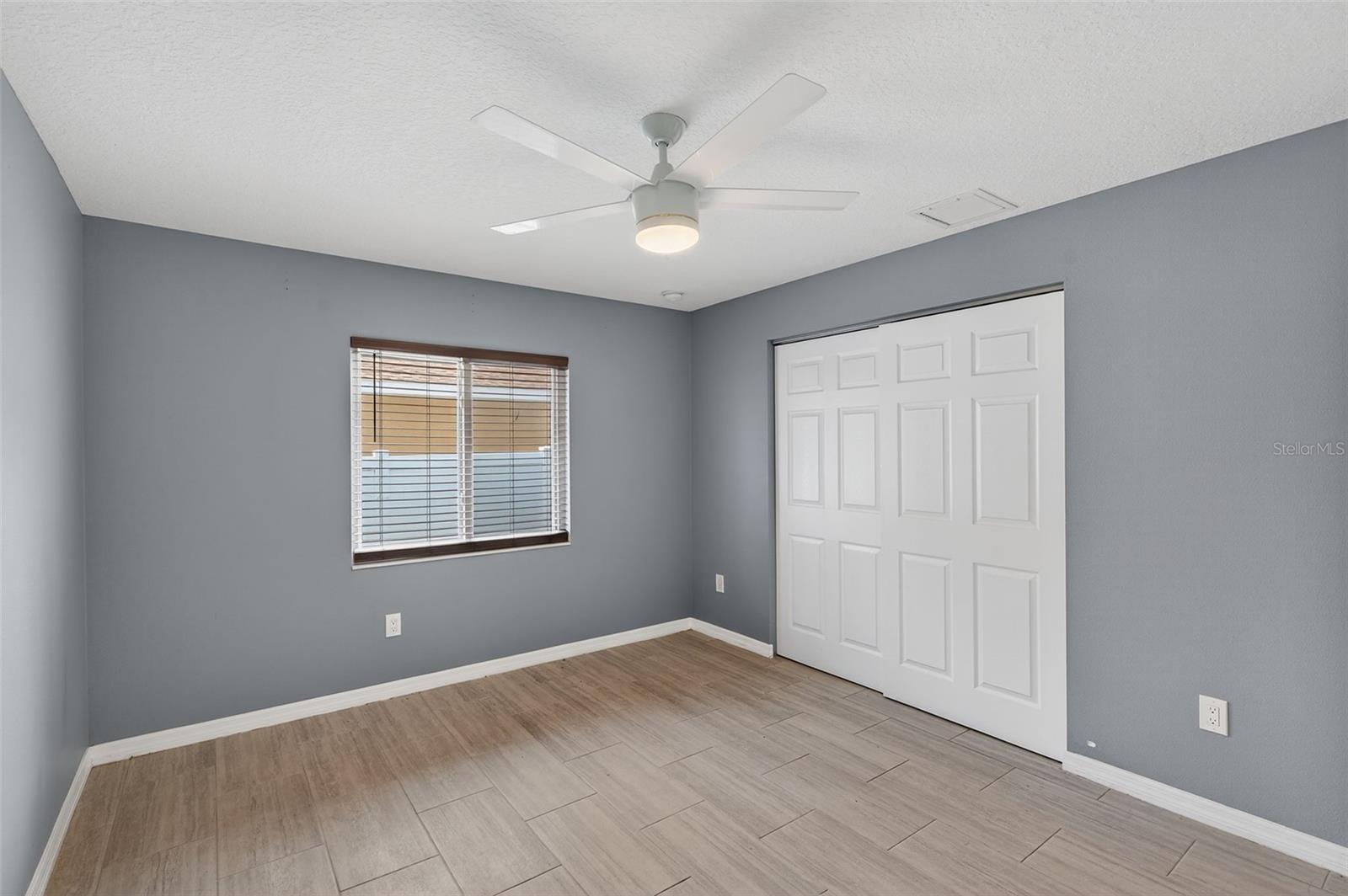 Image 9 of 15 For 203 11th Street Drive W