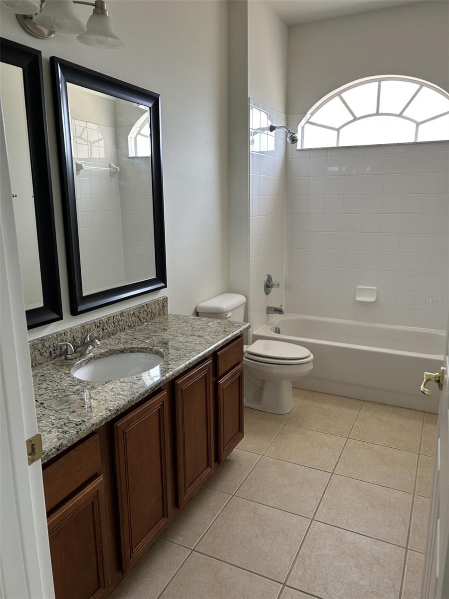Image 31 of 47 For 18022 Maui Isle Drive