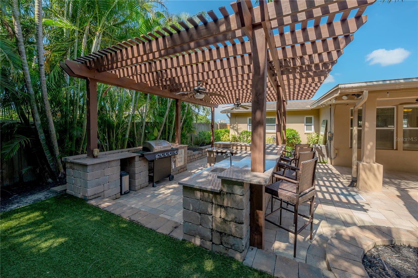 Image 12 of 79 For 3935 Eden Roc Circle