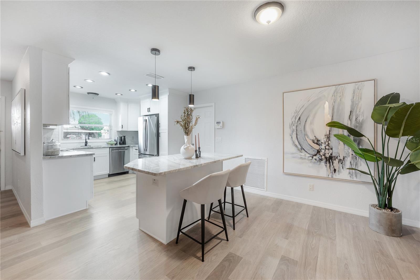 Image 24 of 79 For 3935 Eden Roc Circle