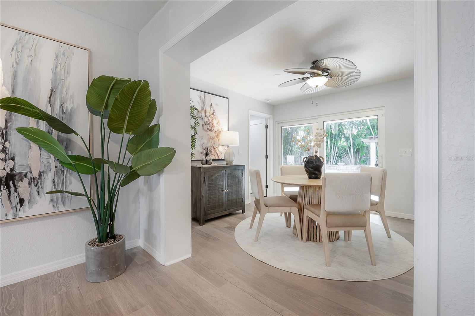 Image 32 of 79 For 3935 Eden Roc Circle