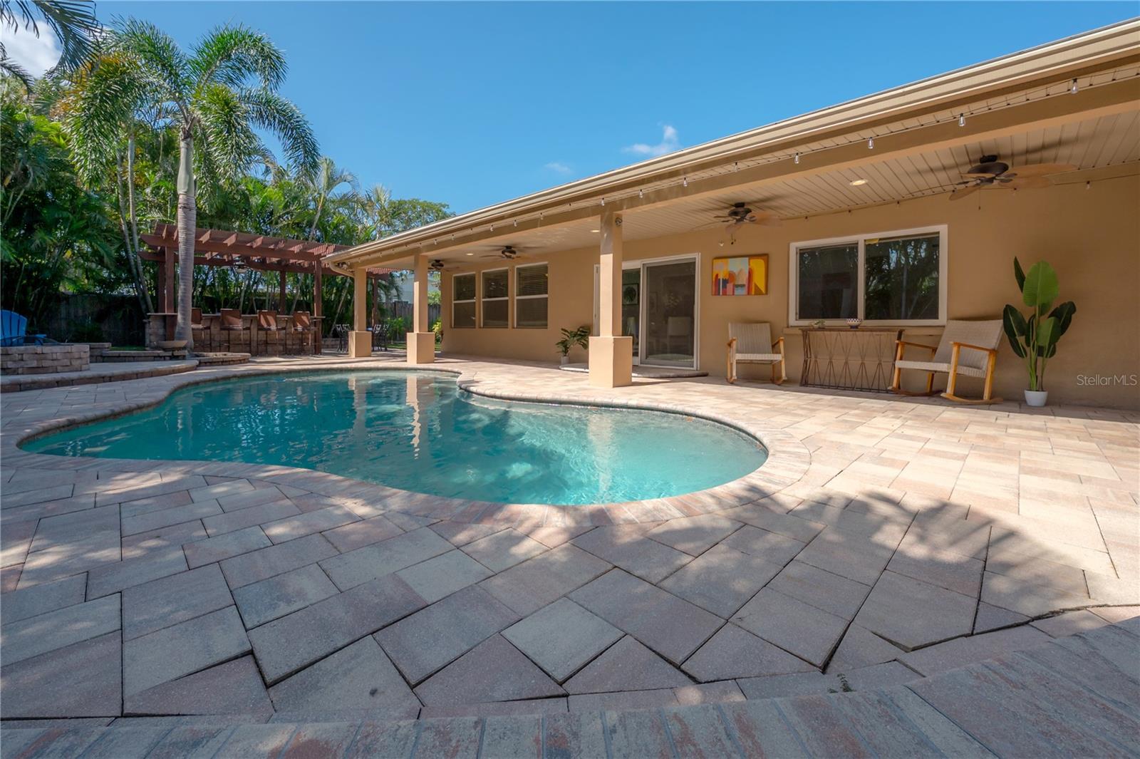 Image 6 of 79 For 3935 Eden Roc Circle