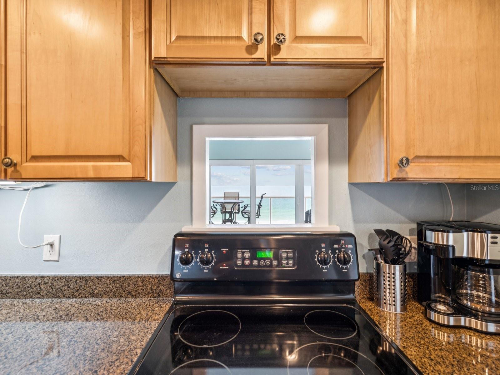 Image 13 of 44 For 880 Mandalay Avenue C613