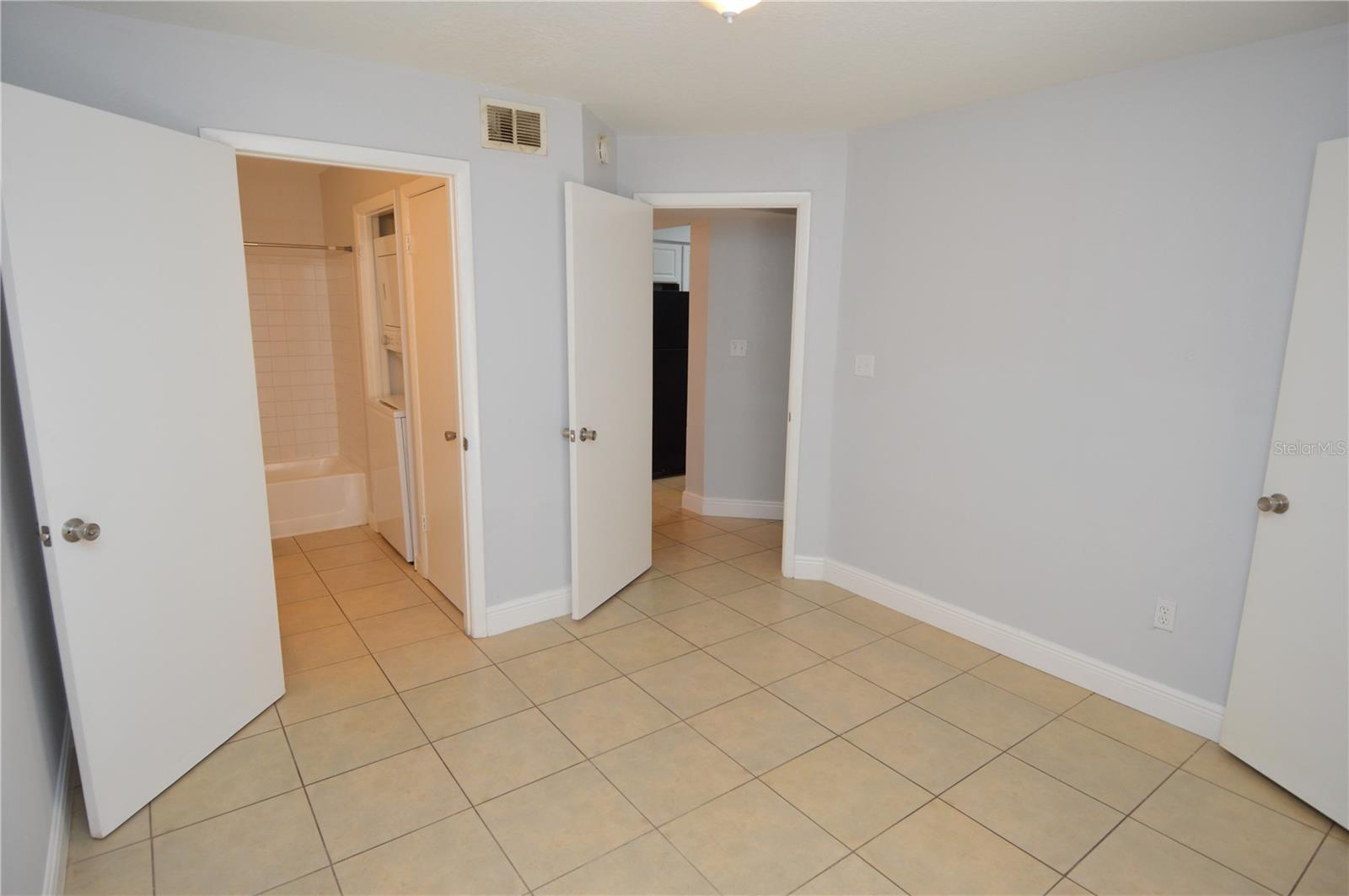 Image 42 of 96 For 8649 Fancy Finch Drive 102