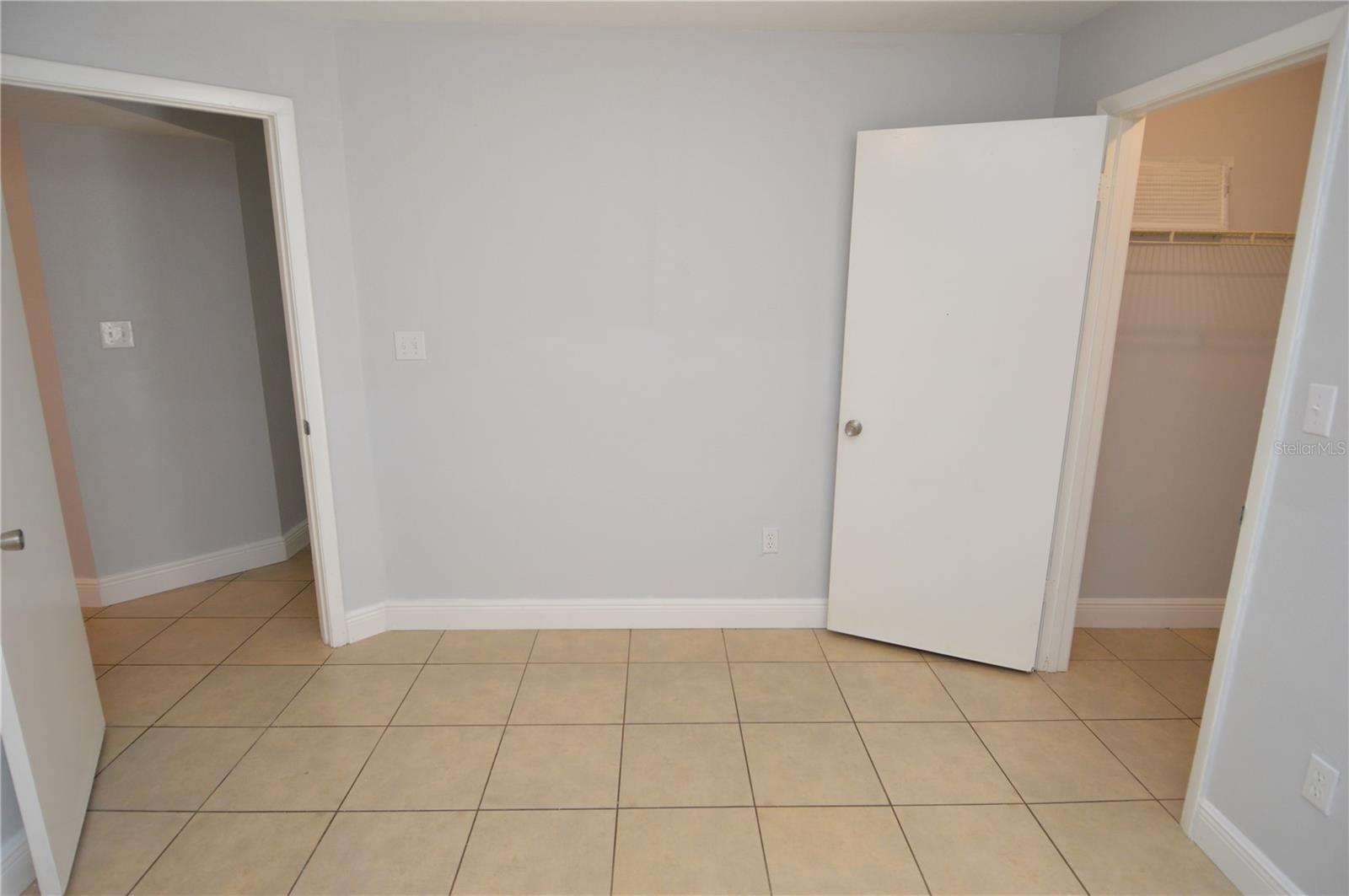 Image 43 of 96 For 8649 Fancy Finch Drive 102