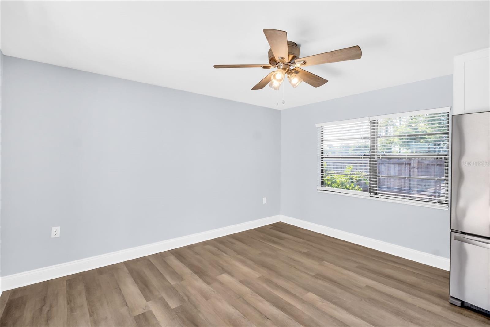 Listing photo id 22 for 1238 Mandarin Drive