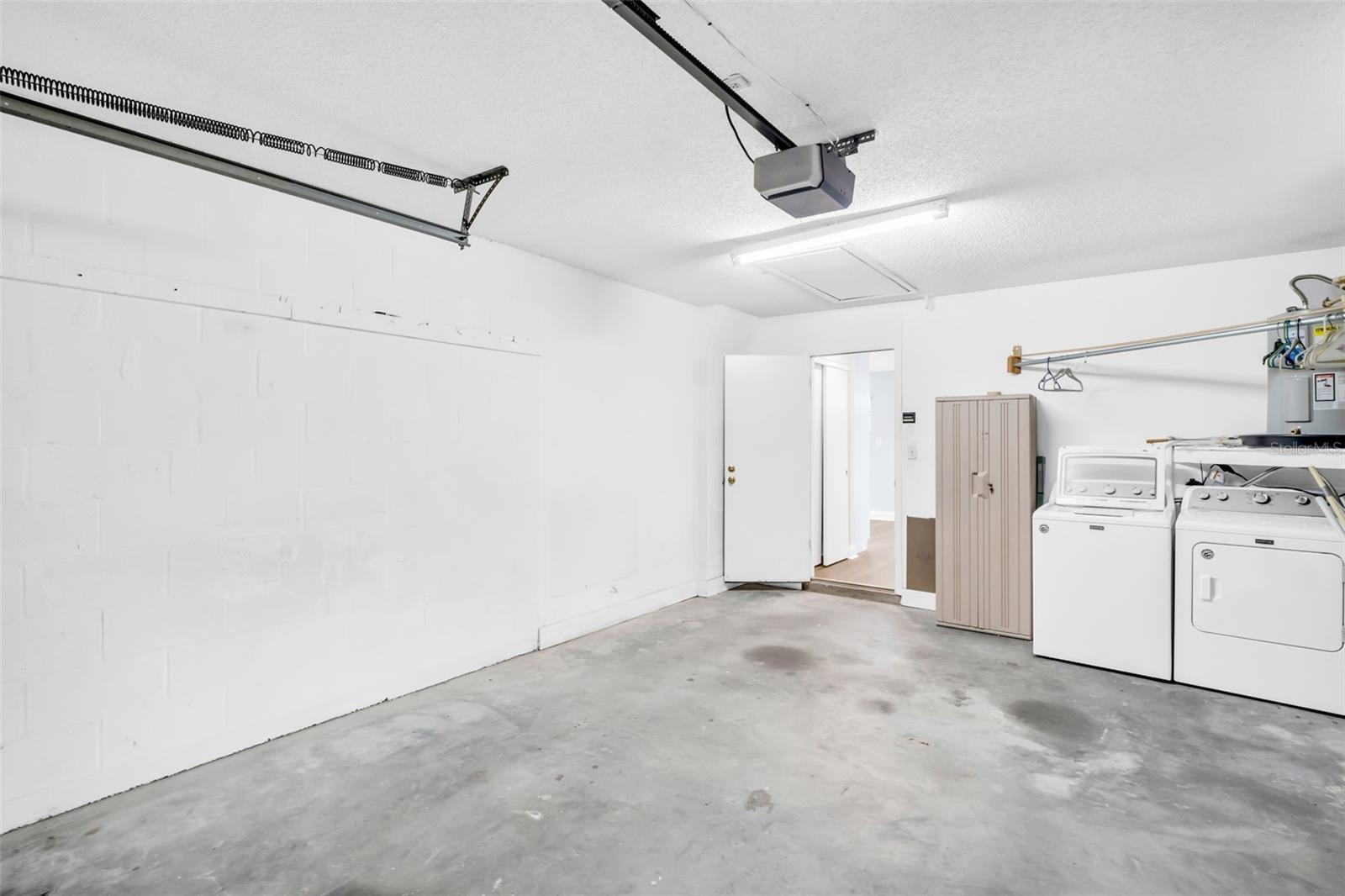 Listing photo id 23 for 1238 Mandarin Drive
