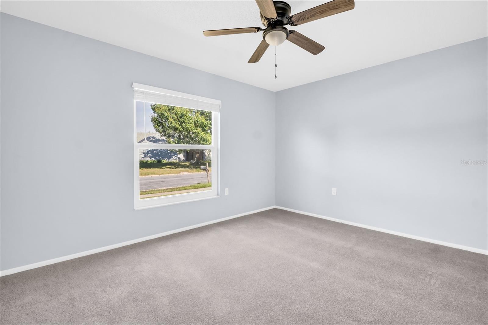 Listing photo id 29 for 1238 Mandarin Drive