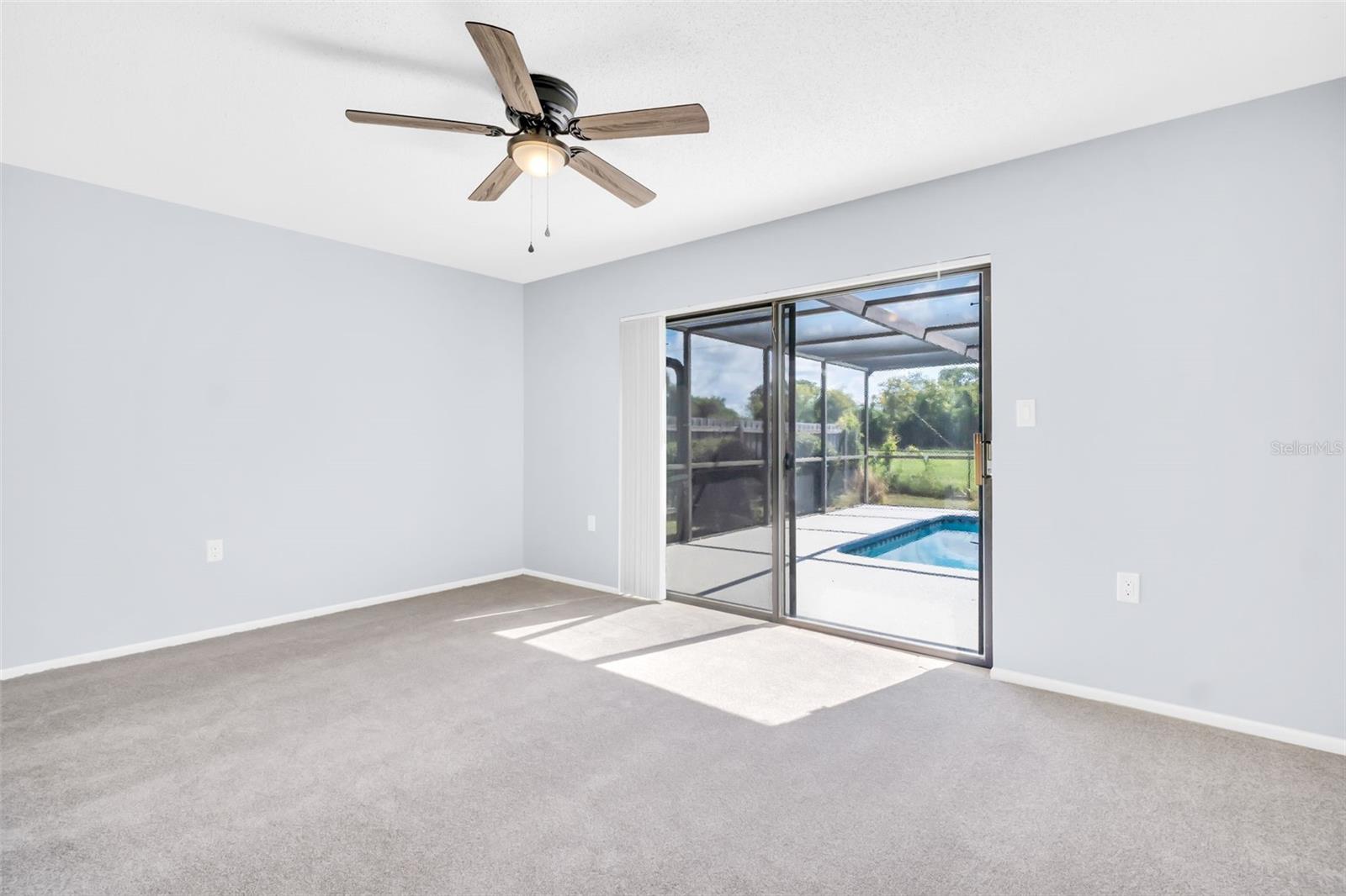 Listing photo id 7 for 1238 Mandarin Drive