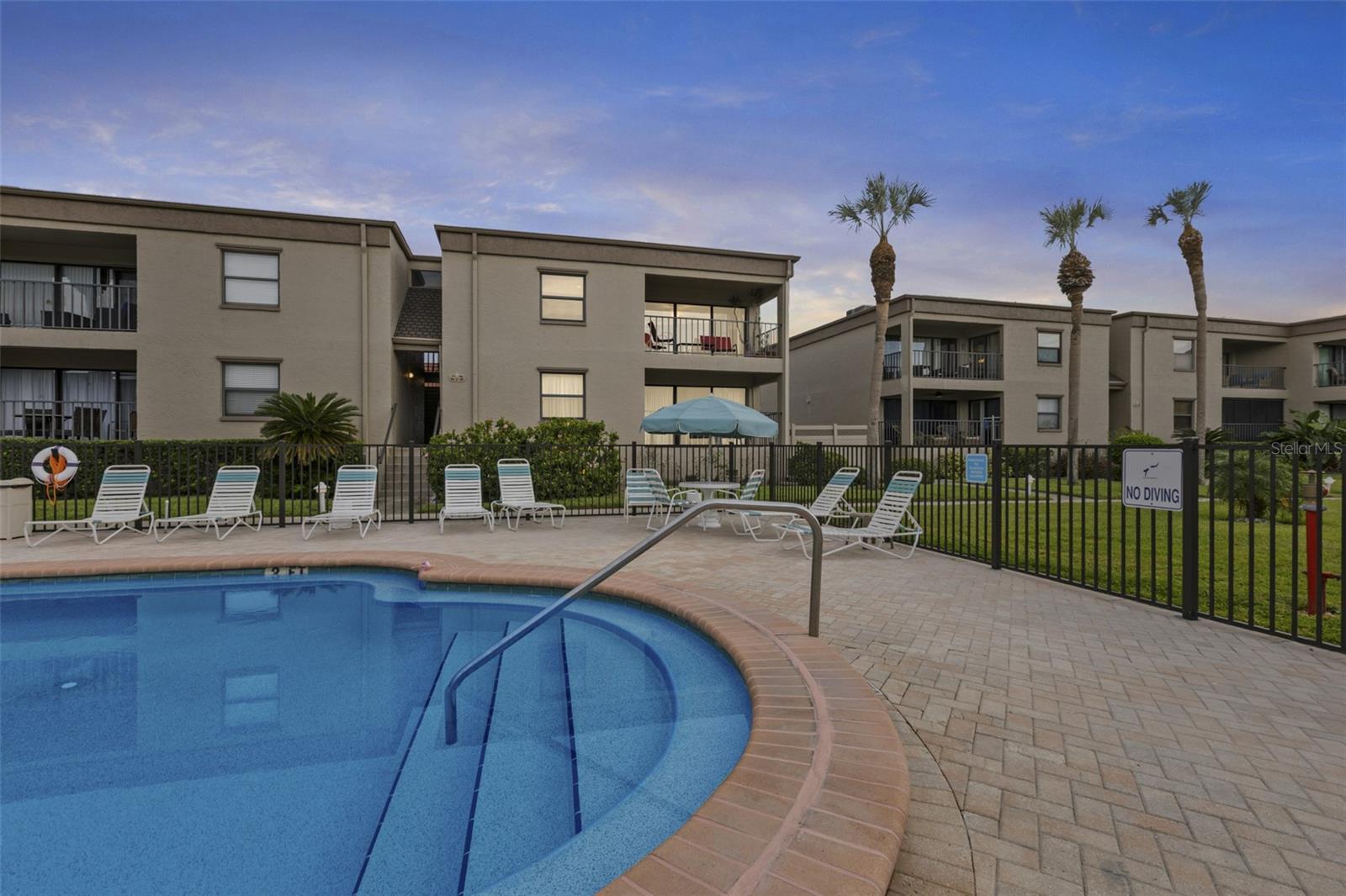 Image 45 of 46 For 19725 Gulf Boulevard 10
