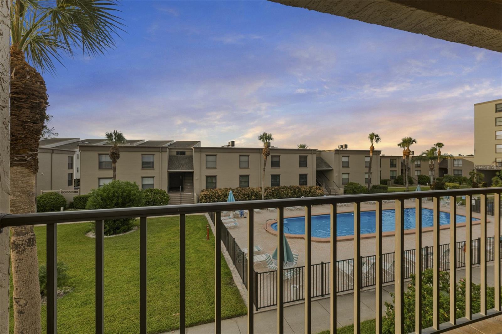 Image 46 of 46 For 19725 Gulf Boulevard 10