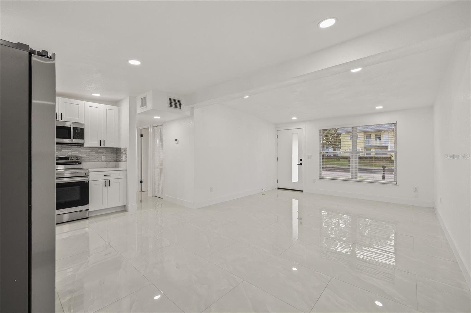 Image 10 of 29 For 2134 Catalina Drive