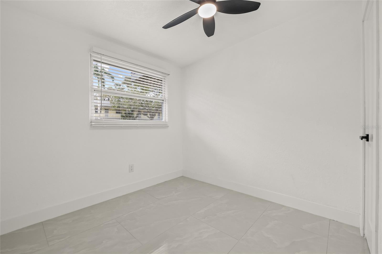 Image 22 of 29 For 2134 Catalina Drive