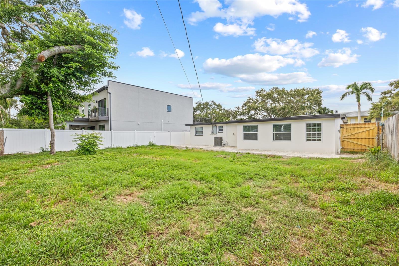 Image 28 of 29 For 2134 Catalina Drive