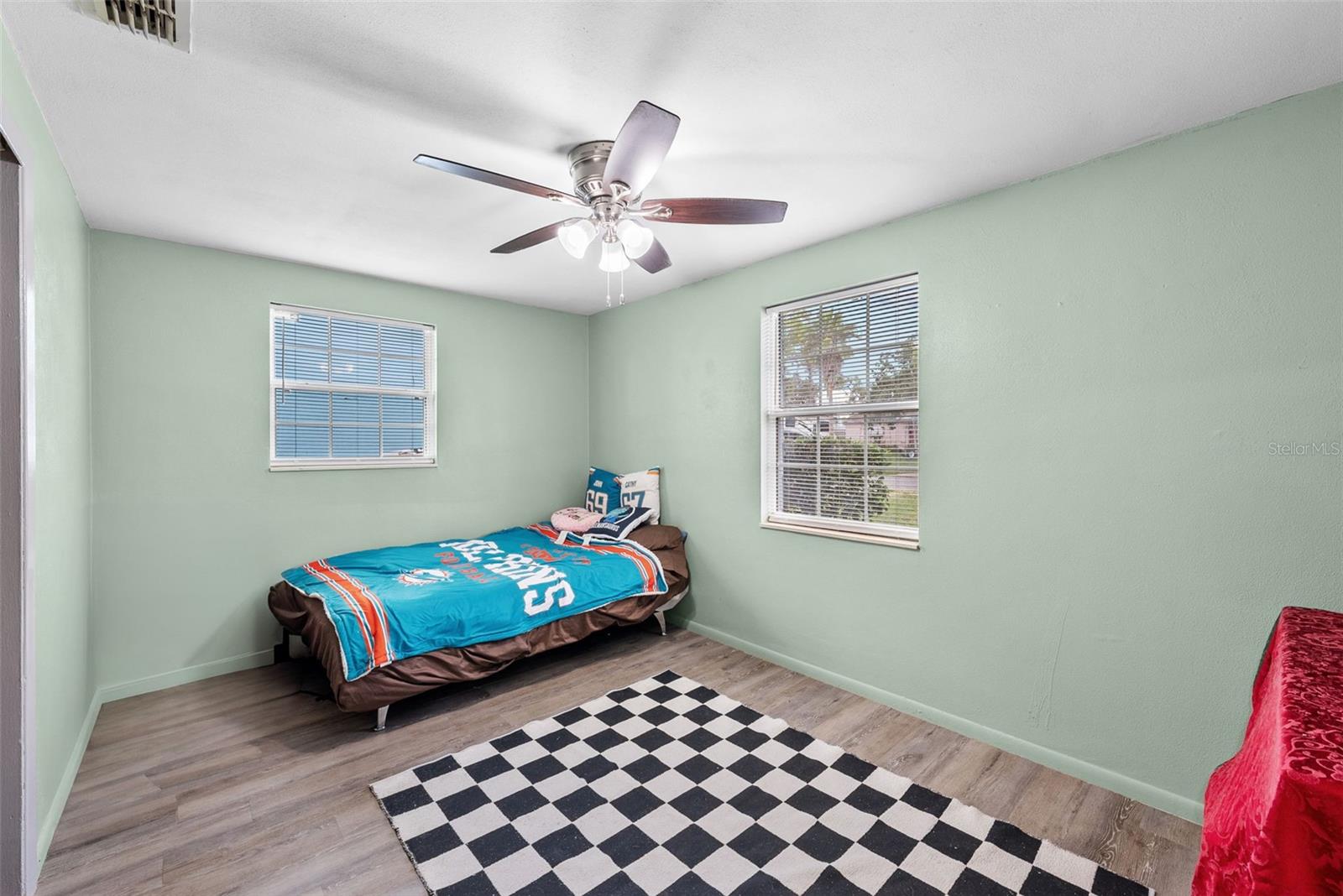 Image 17 of 28 For 4245 Crestfield Avenue