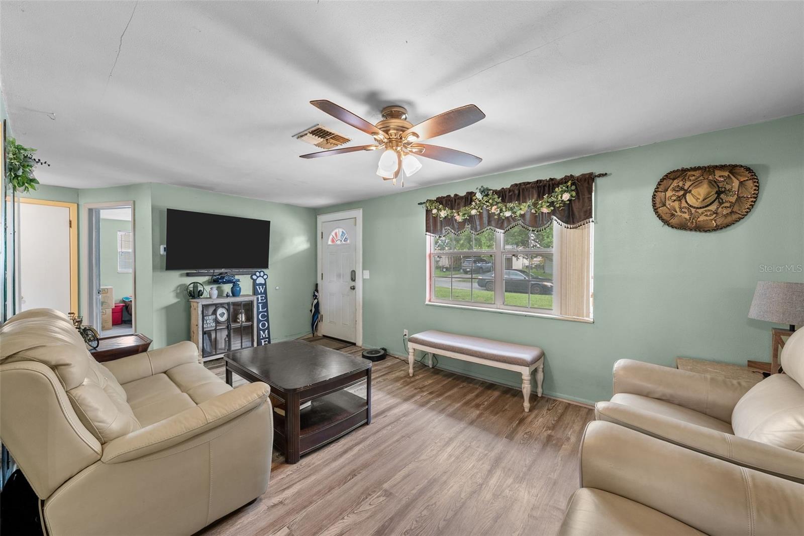 Image 7 of 28 For 4245 Crestfield Avenue