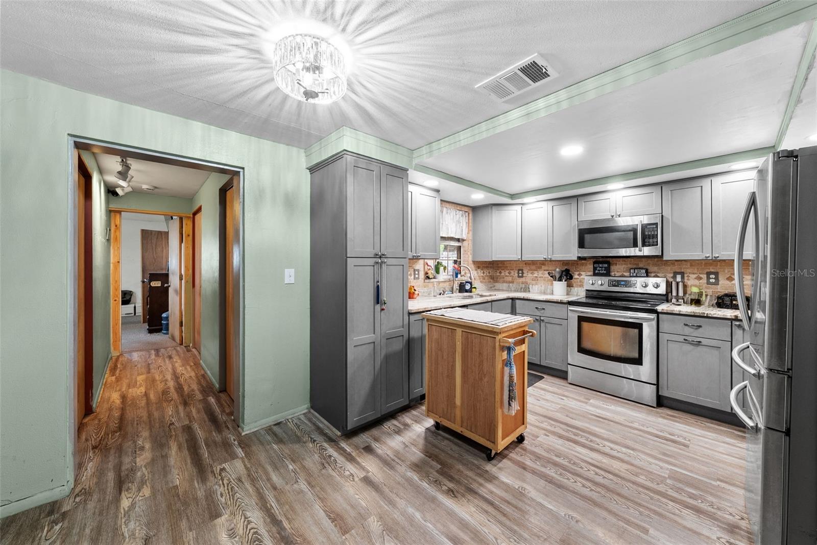 Image 8 of 28 For 4245 Crestfield Avenue