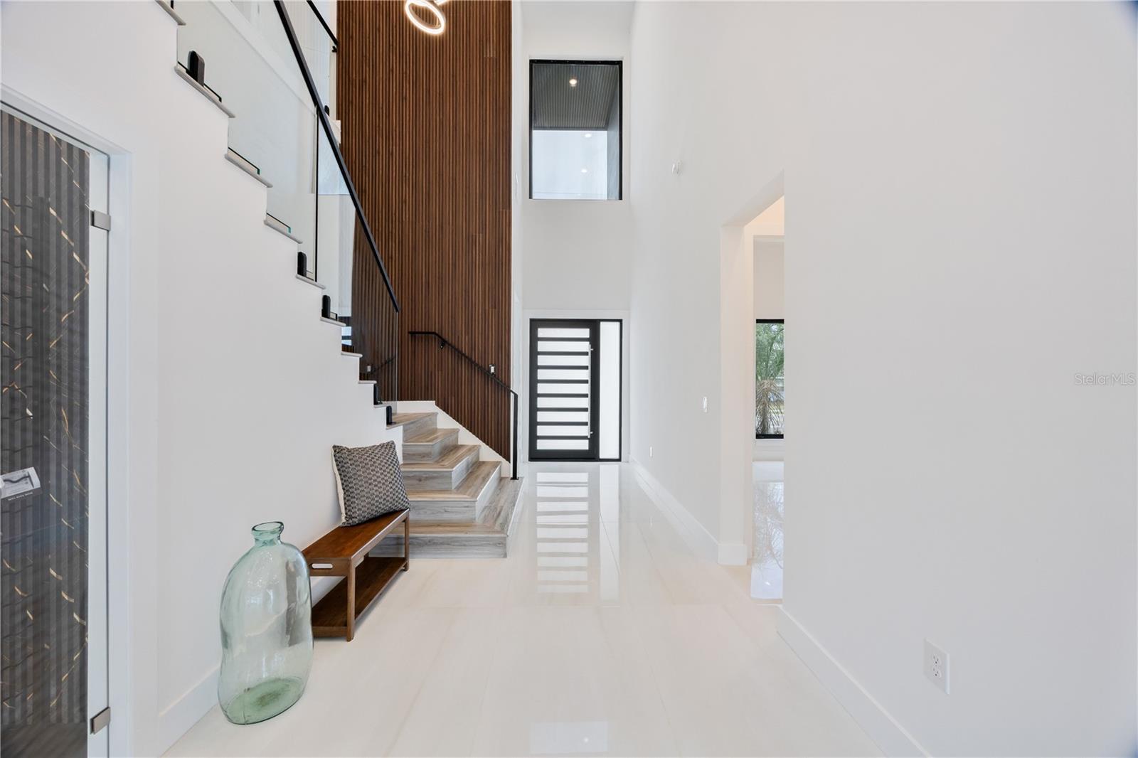 Image 10 of 60 For 4426 Euclid Avenue