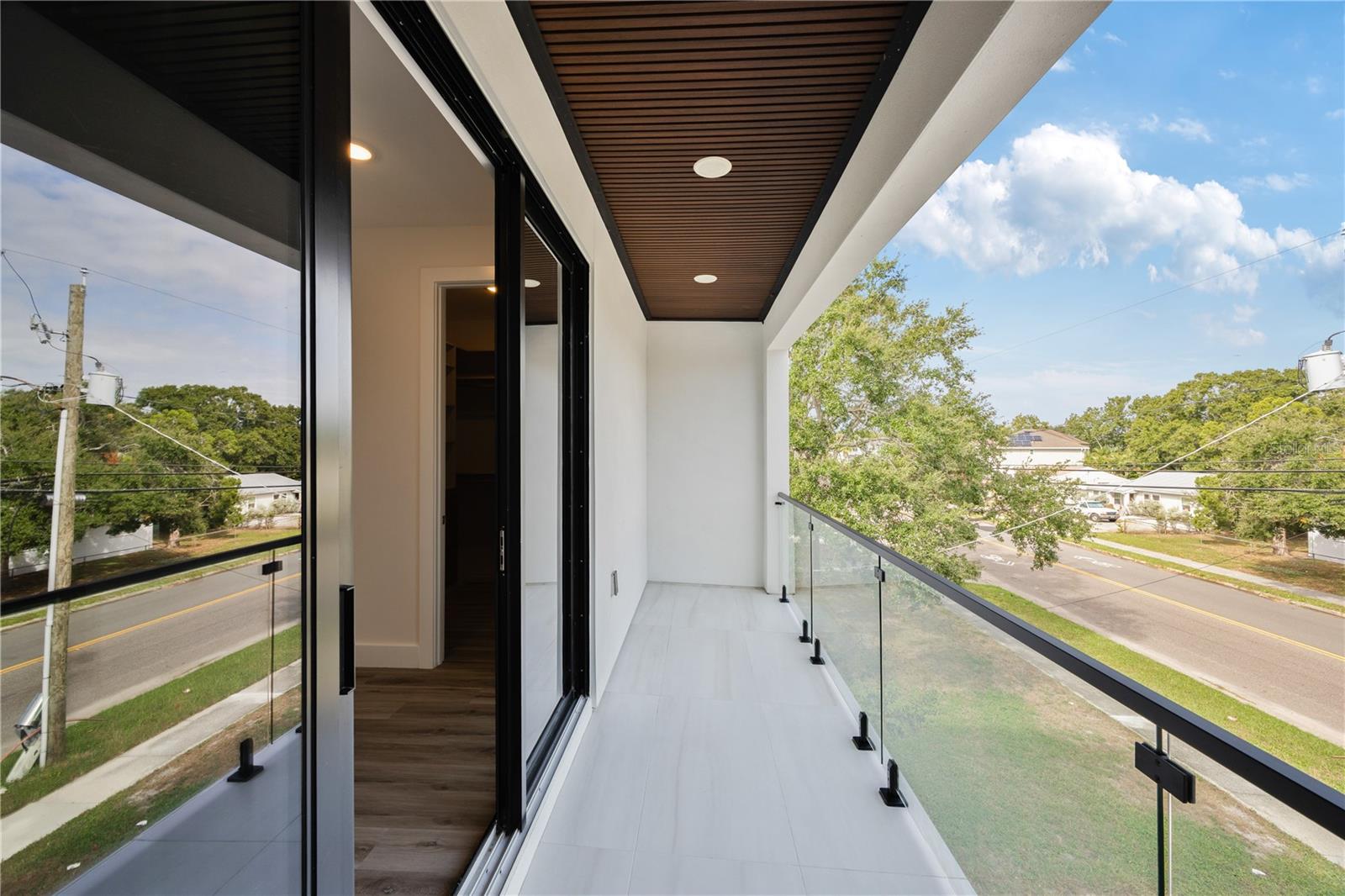 Image 31 of 60 For 4426 Euclid Avenue