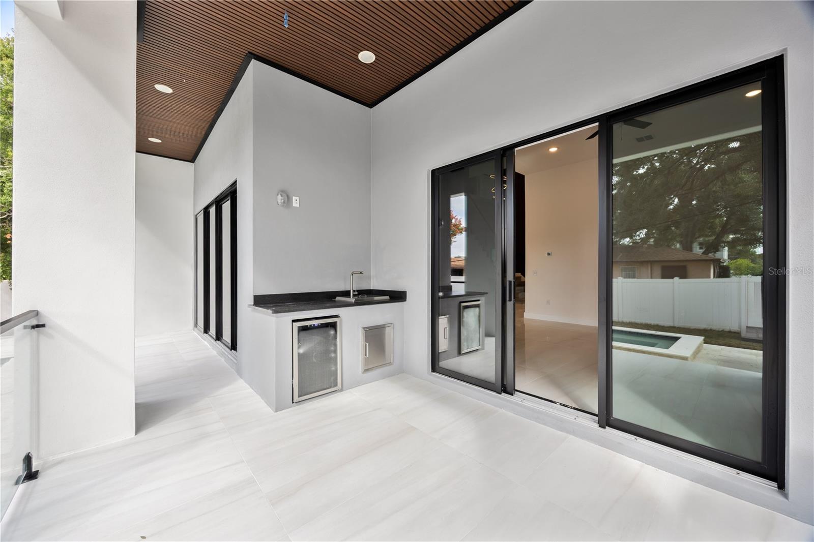 Image 51 of 60 For 4426 Euclid Avenue