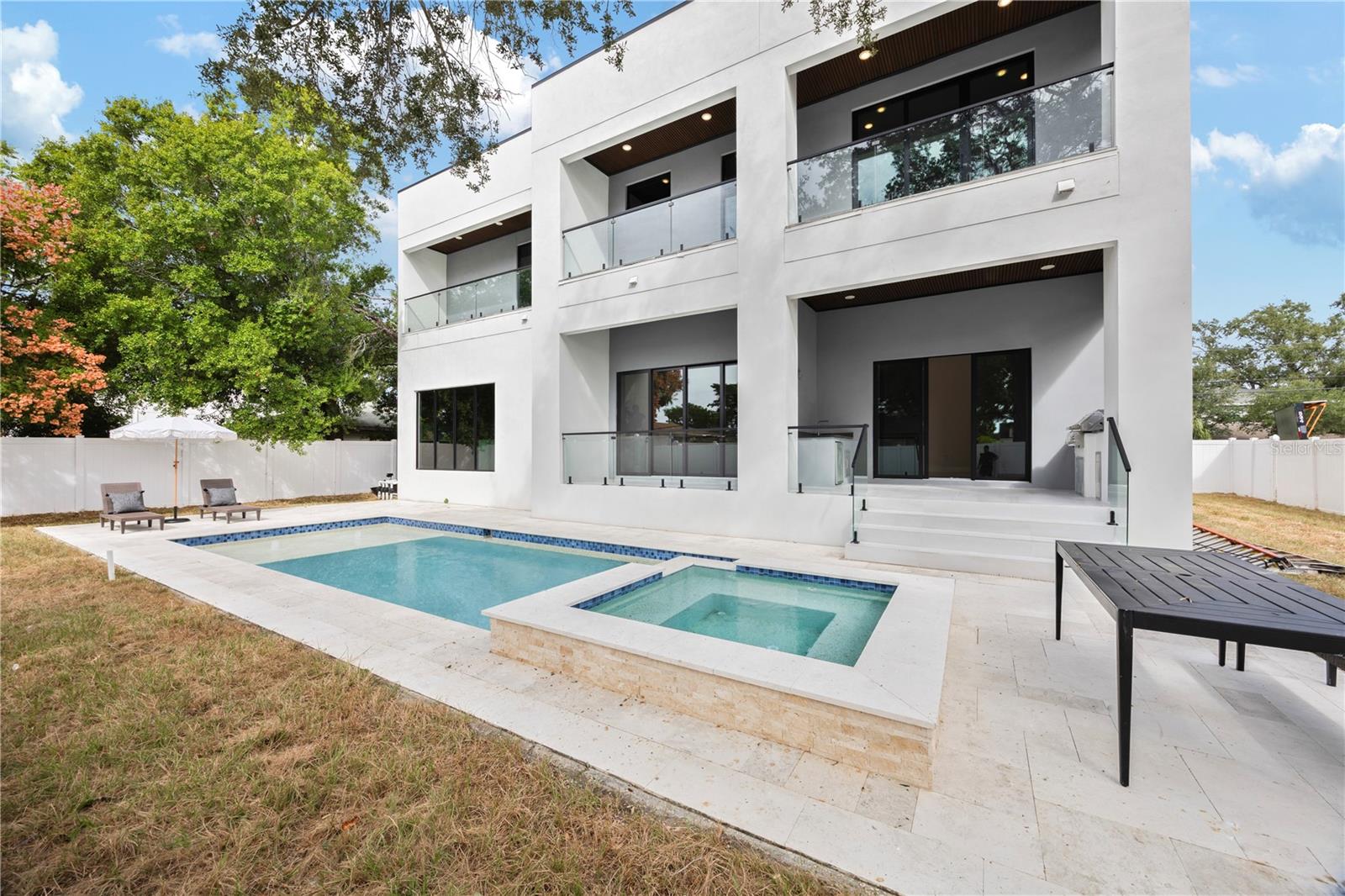 Image 56 of 60 For 4426 Euclid Avenue