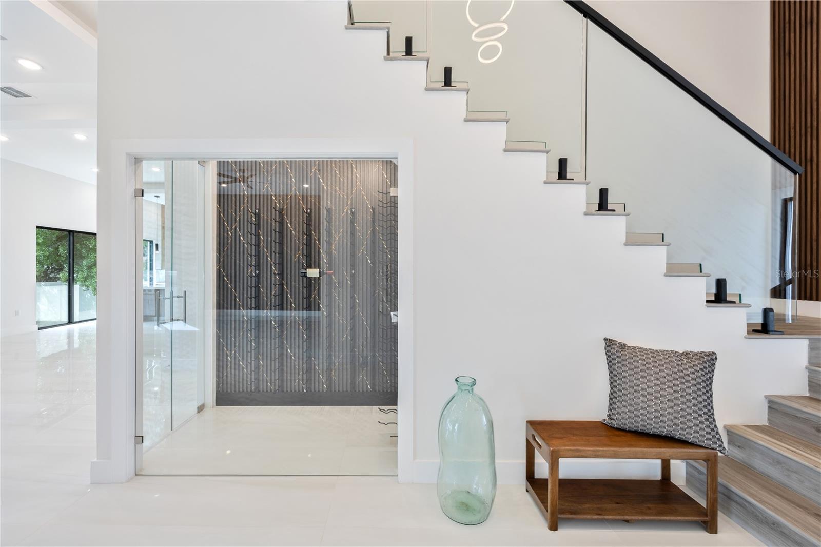 Image 9 of 60 For 4426 Euclid Avenue