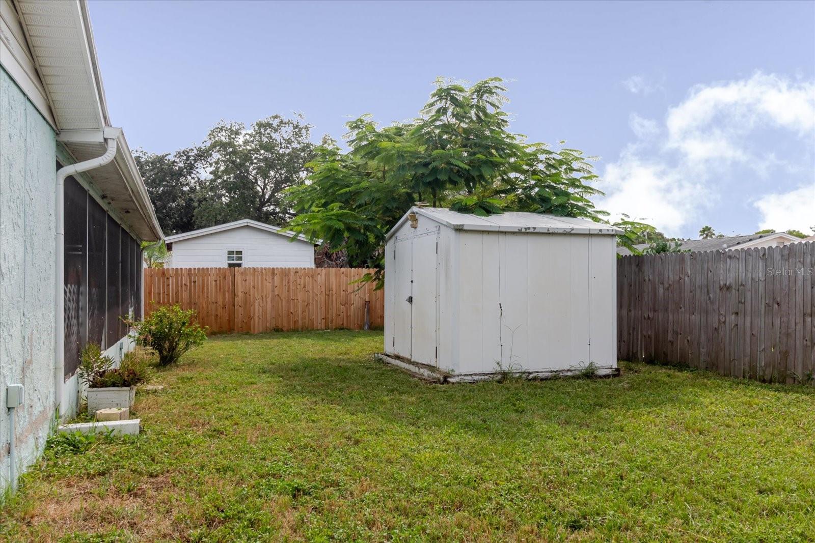 Image 35 of 41 For 3310 Salisbury Dr